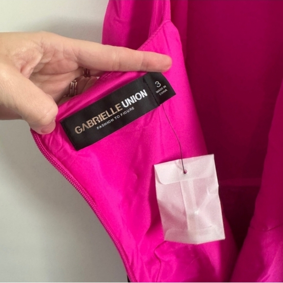 NWT KRISTEN DRAPED HALTER NECK DRESS – GABRIELLE UNION X FTF - Picture 10 of 10